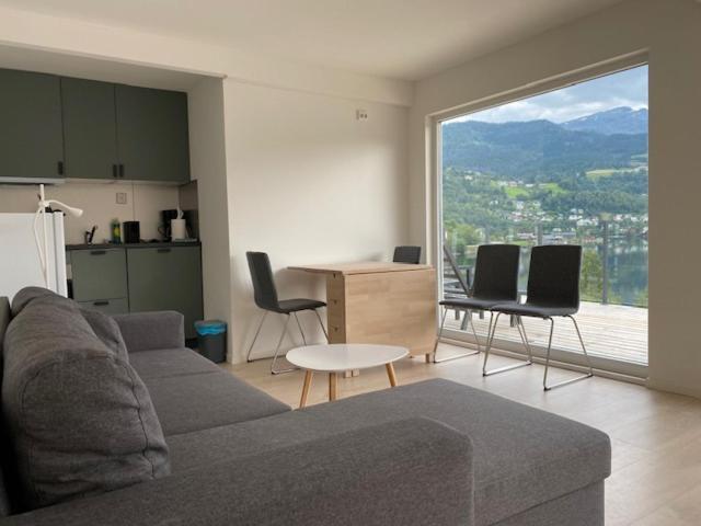 Trolltun, Frystevegen 4 Hotel Ulvik Exterior foto
